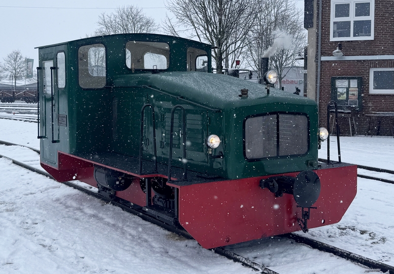 Lokomotive V&nbsp;2 Anfang 2026 nach der abgeschlossenen Aufarbeitung, Photo: Lars B&ouml;cker